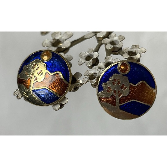 Vtg Cloisonné  Enamel Landscape Earrings 5/8" Round Gold Blue Brown FREE Pair - Picture 2 of 9
